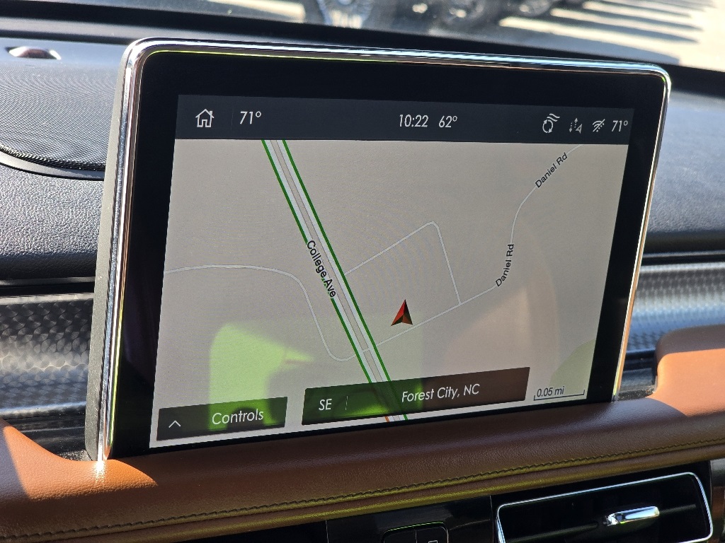 2021 Lincoln Aviator Grand Touring photo 4