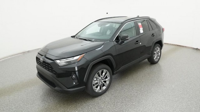 2025 Toyota RAV4 XLE Premium's photo