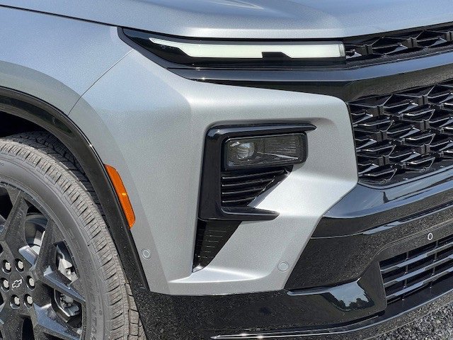 2025 Chevrolet Traverse RS photo 8