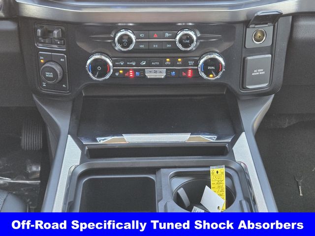 2025 Ford F-250 Lariat photo 12