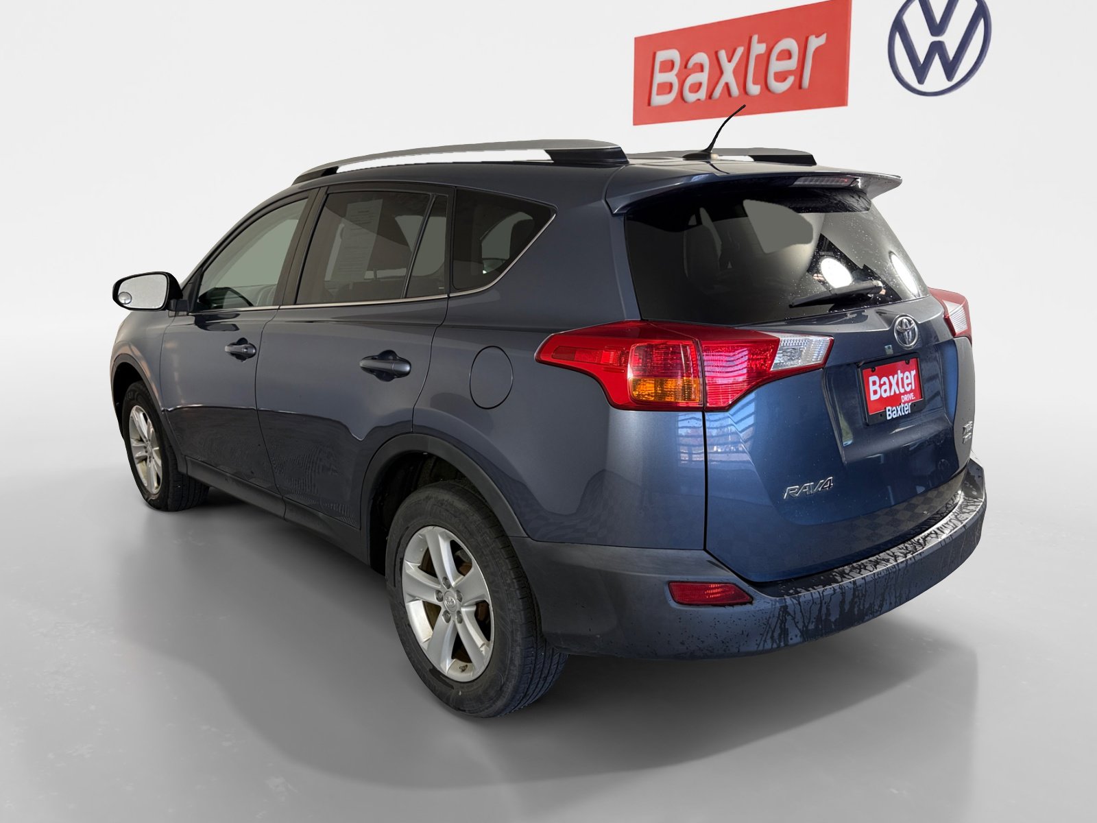 2014 Toyota RAV4 XLE photo 4