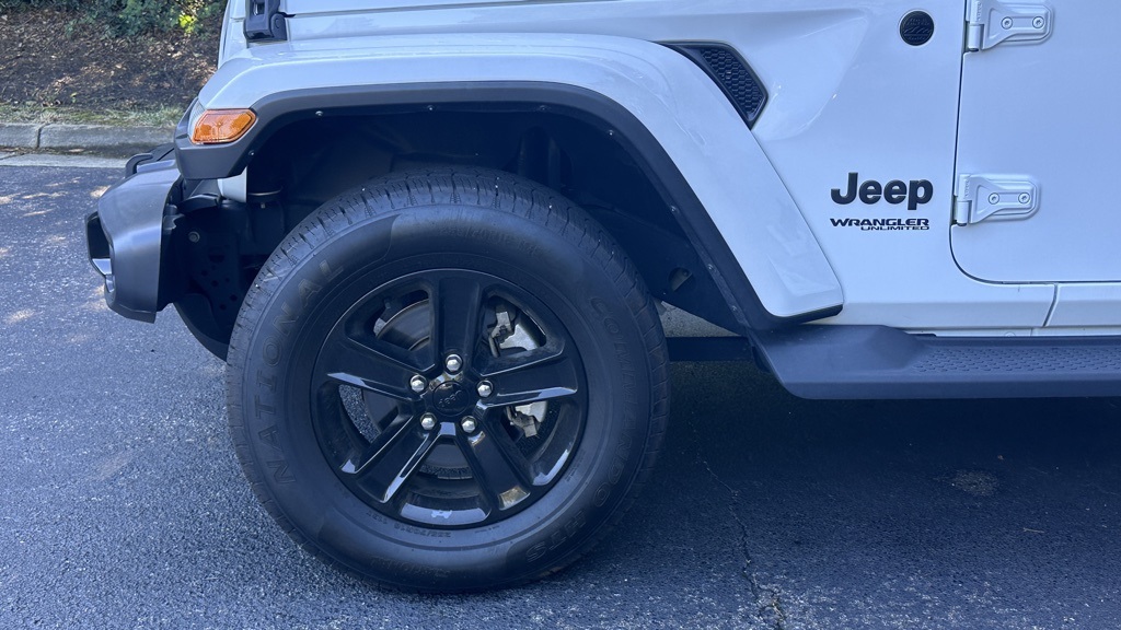 2022 Jeep Wrangler Unlimited Sahara Altitude photo 9