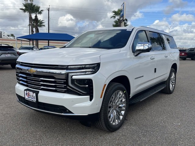 2025 Chevrolet Suburban Premier photo 3