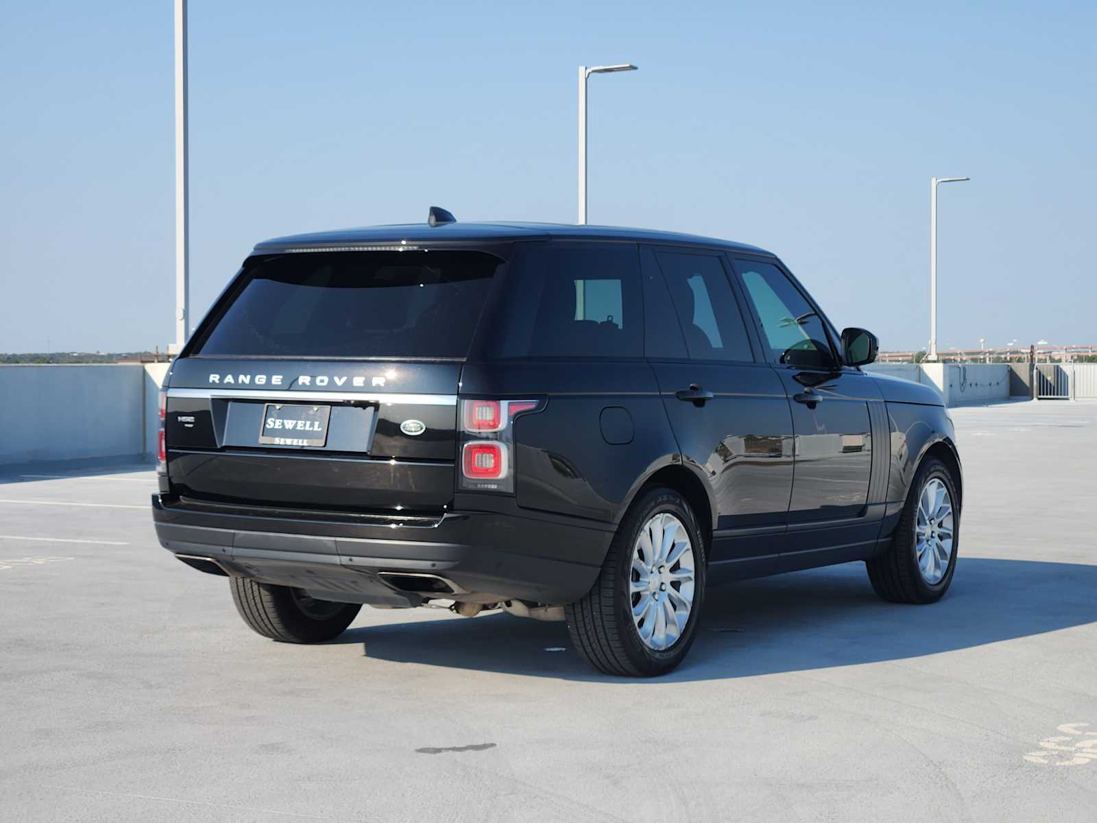 2020 Land Rover Range Rover HSE photo 5
