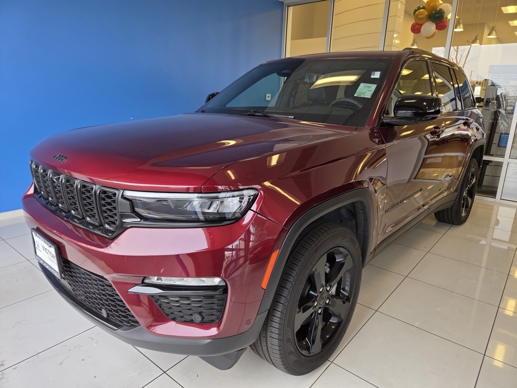 2024 Jeep Grand Cherokee Limited's photo