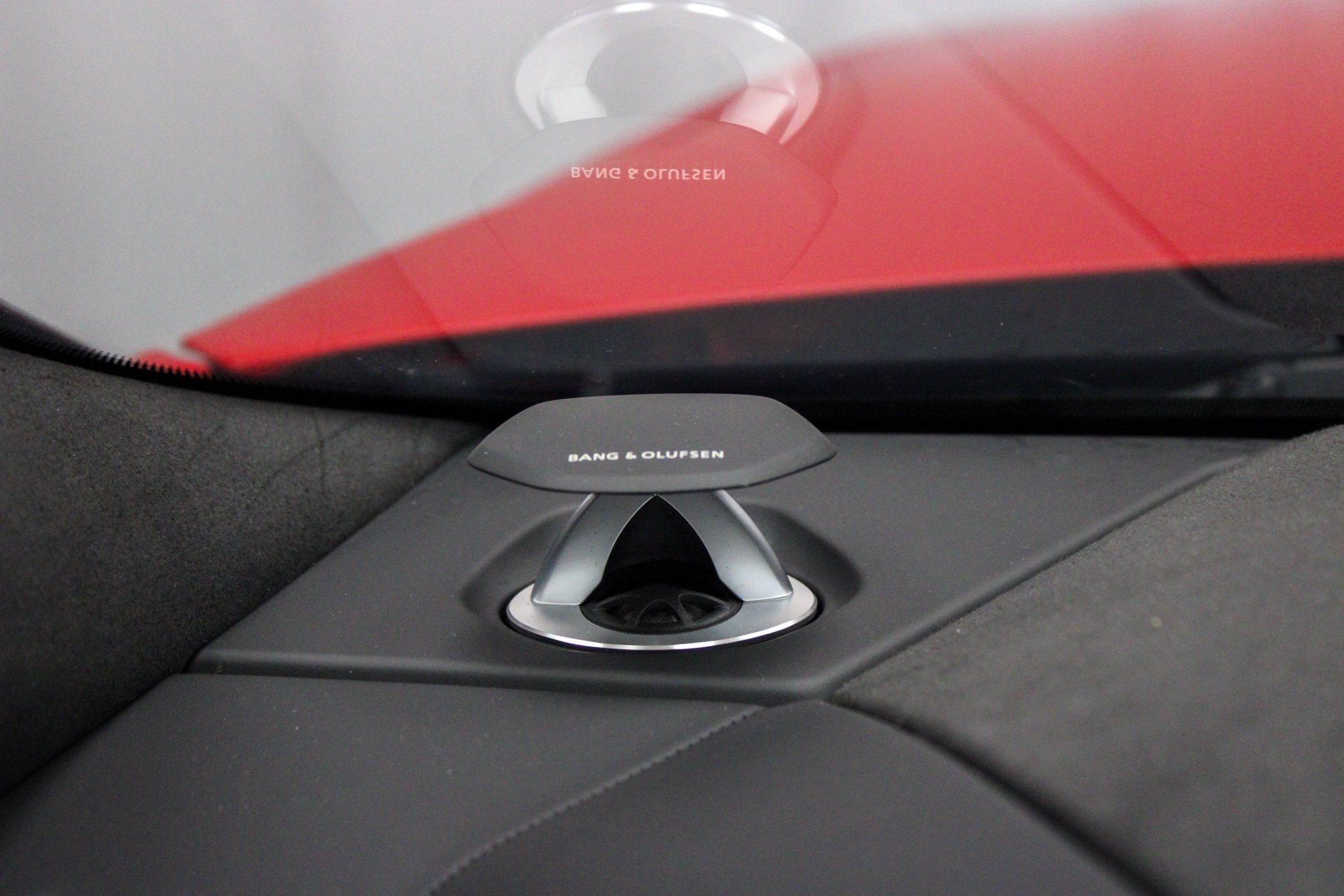 2025 Lamborghini Urus SE photo 22