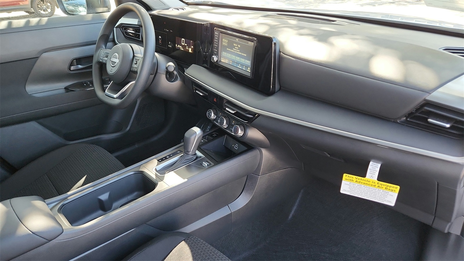 2025 Nissan Kicks Play S photo 18