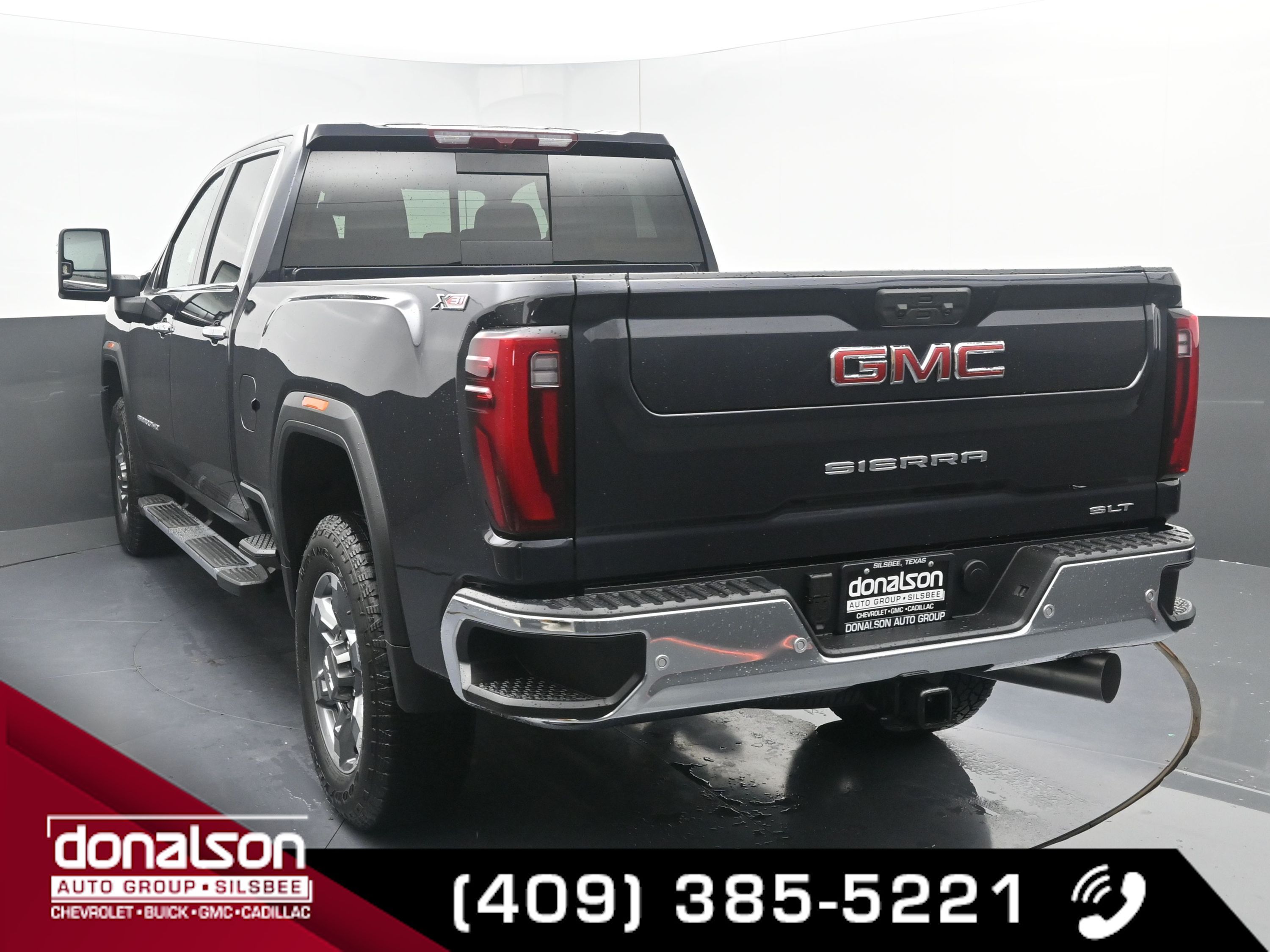 2025 Gmc Sierra HD SLT photo 3