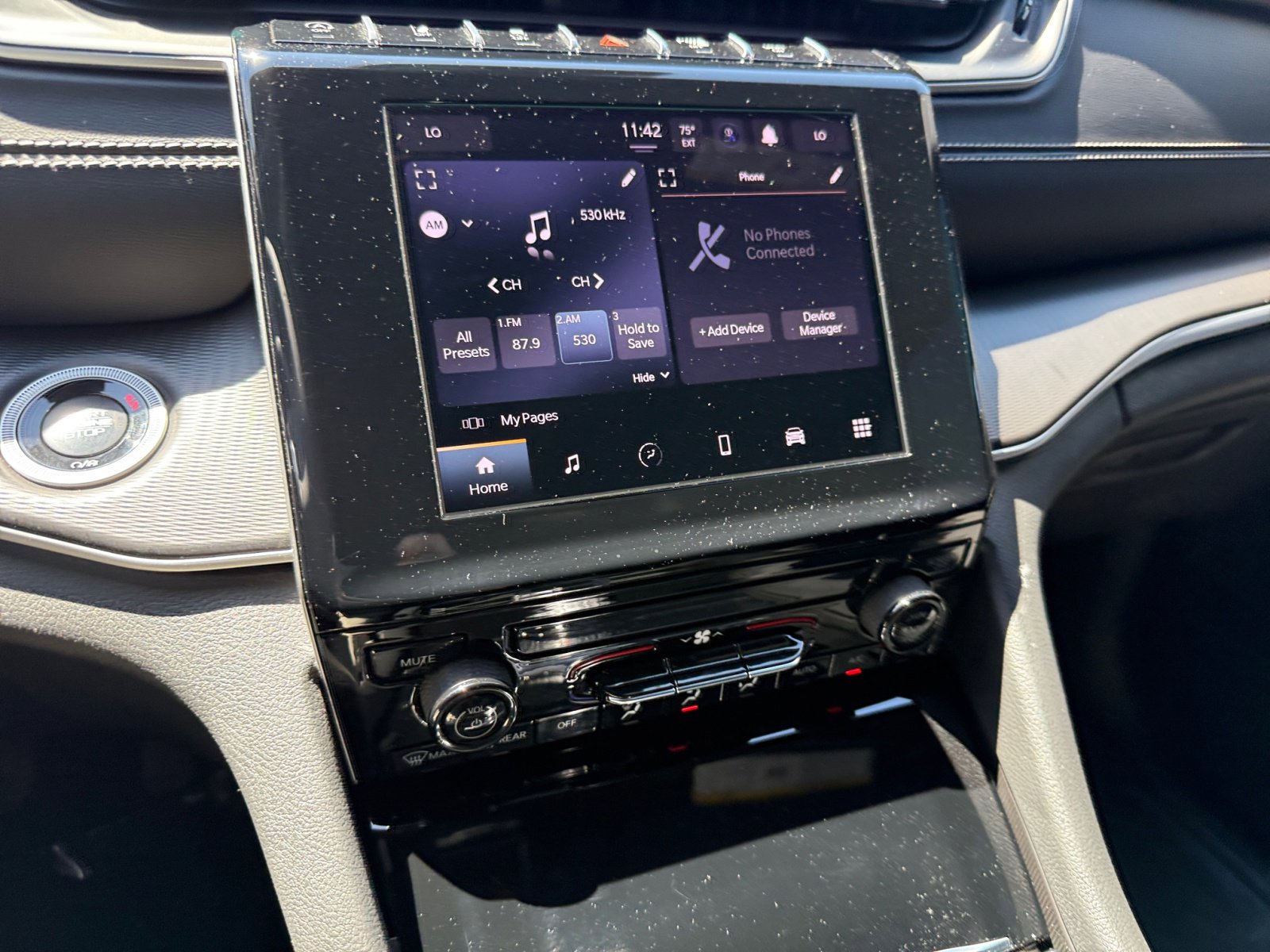 2024 Jeep Grand Cherokee Laredo photo 12