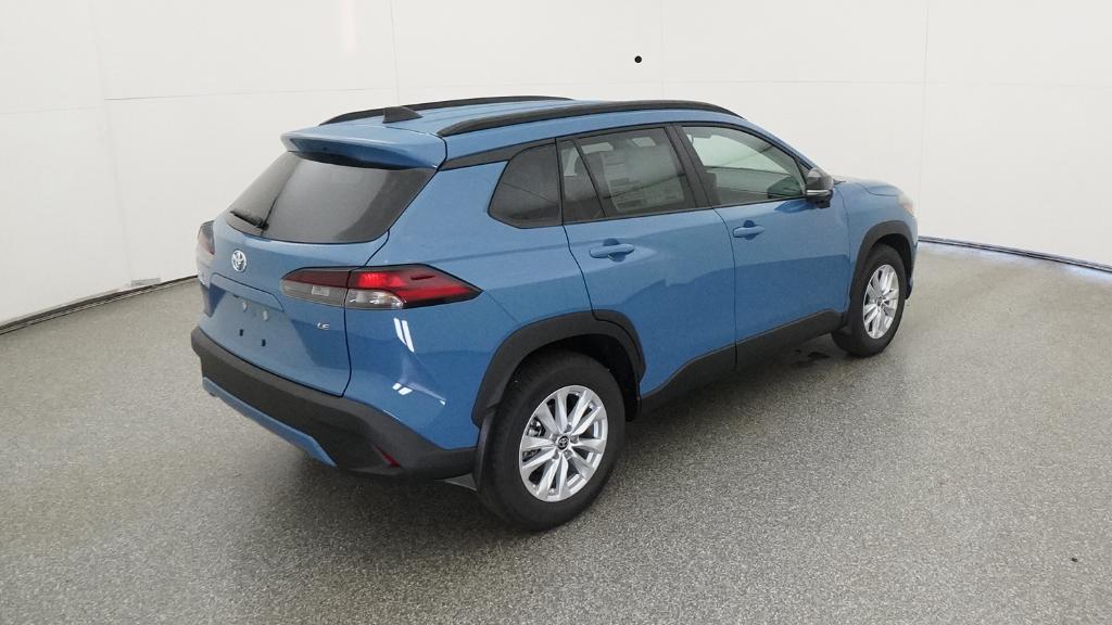 2026 Toyota Corolla Cross LE photo 22