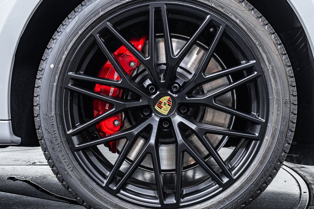 2025 Porsche Macan GTS photo 23