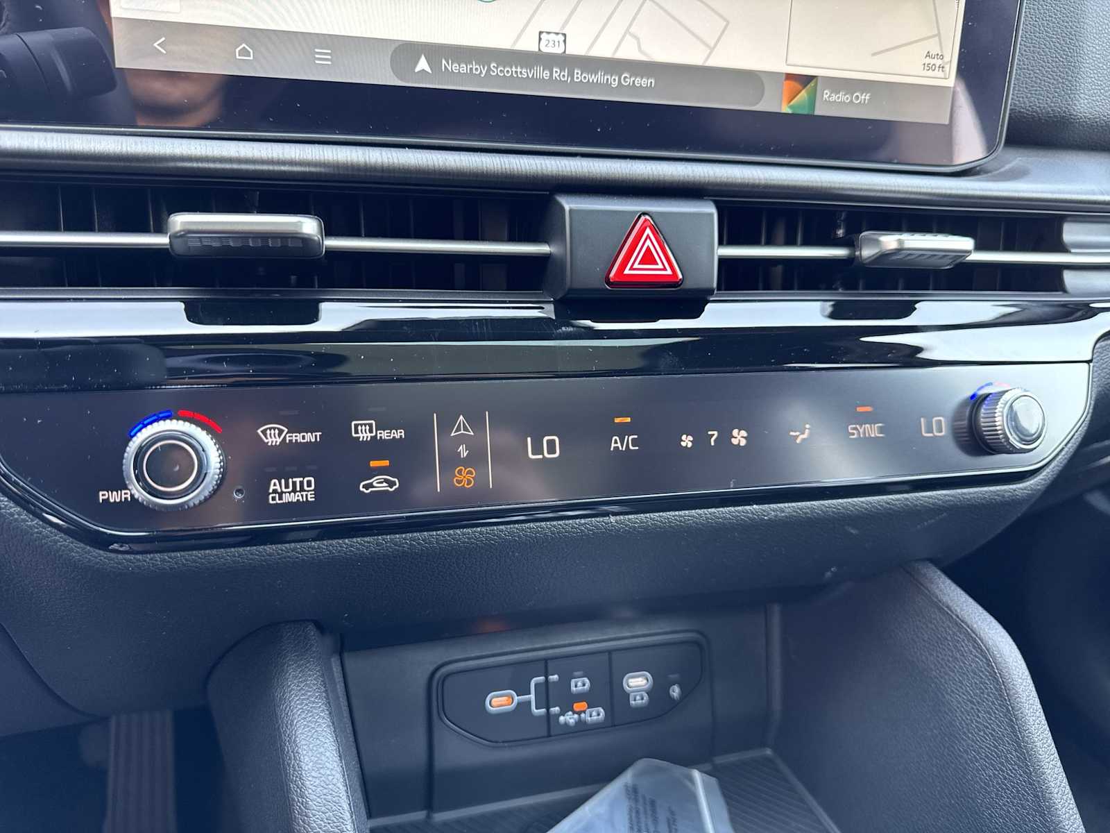 2026 Kia Sportage X-Line photo 6
