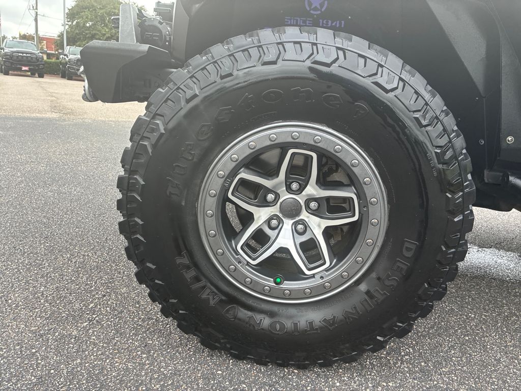 2020 Jeep Wrangler Unlimited Sahara photo 27