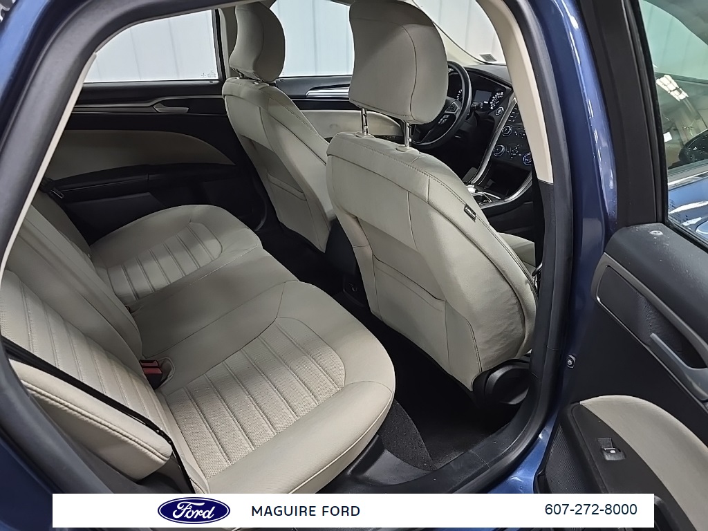 2019 Ford Fusion S photo 16