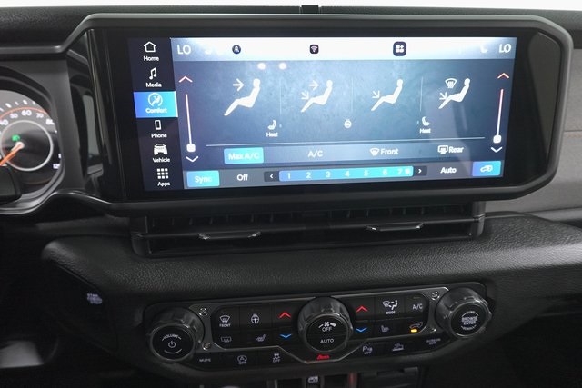 2025 Jeep Wrangler Sport S photo 18