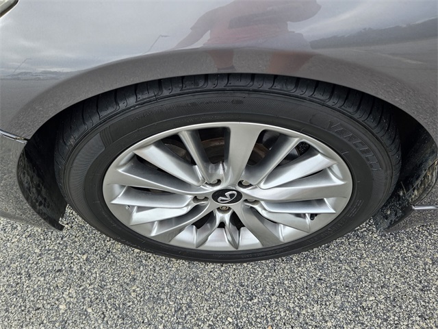 2014 Infiniti Q50 Premium photo 15