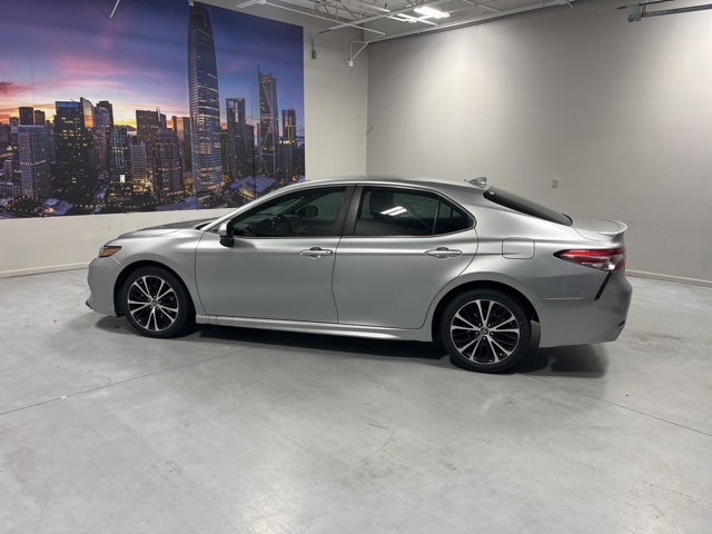 2019 Toyota Camry L photo 4