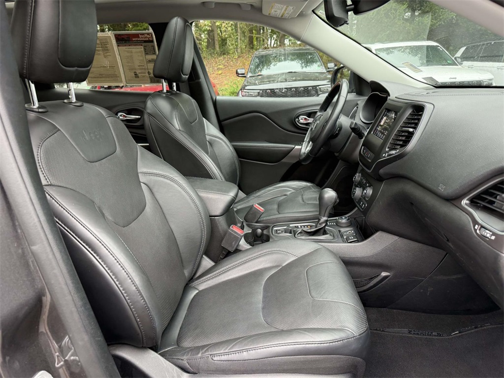 2021 Jeep Cherokee Latitude Lux photo 15