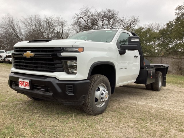 2024 Chevrolet Silverado 3500 Chassis Cab Work Truck's photo