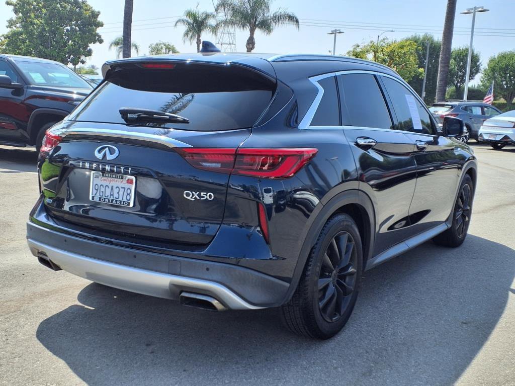 2020 Infiniti QX50 Luxe photo 3