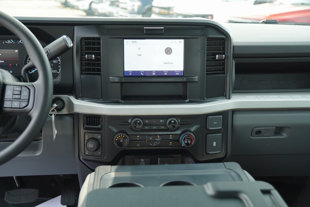 2025 Ford F-350 XL photo 12