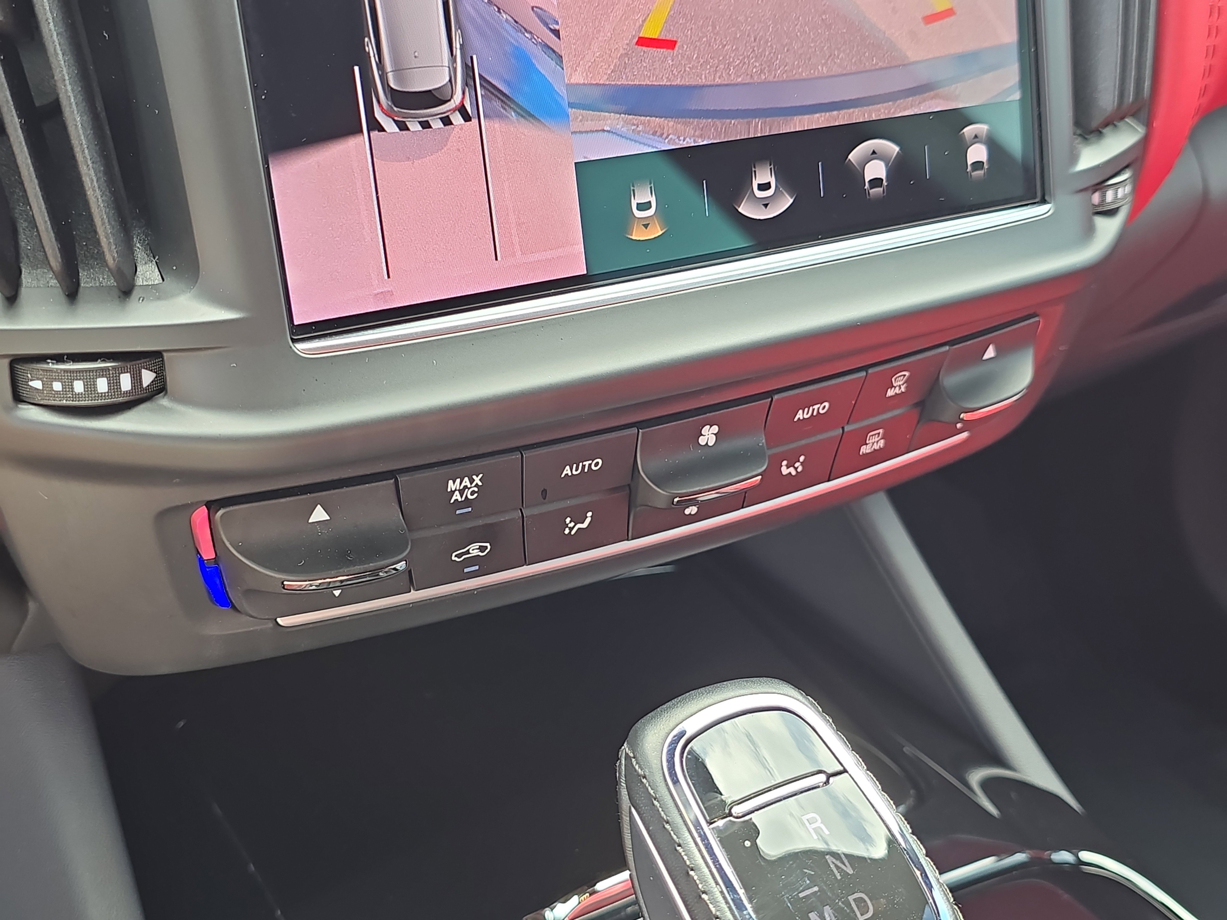 2023 Maserati Levante Modena S photo 7