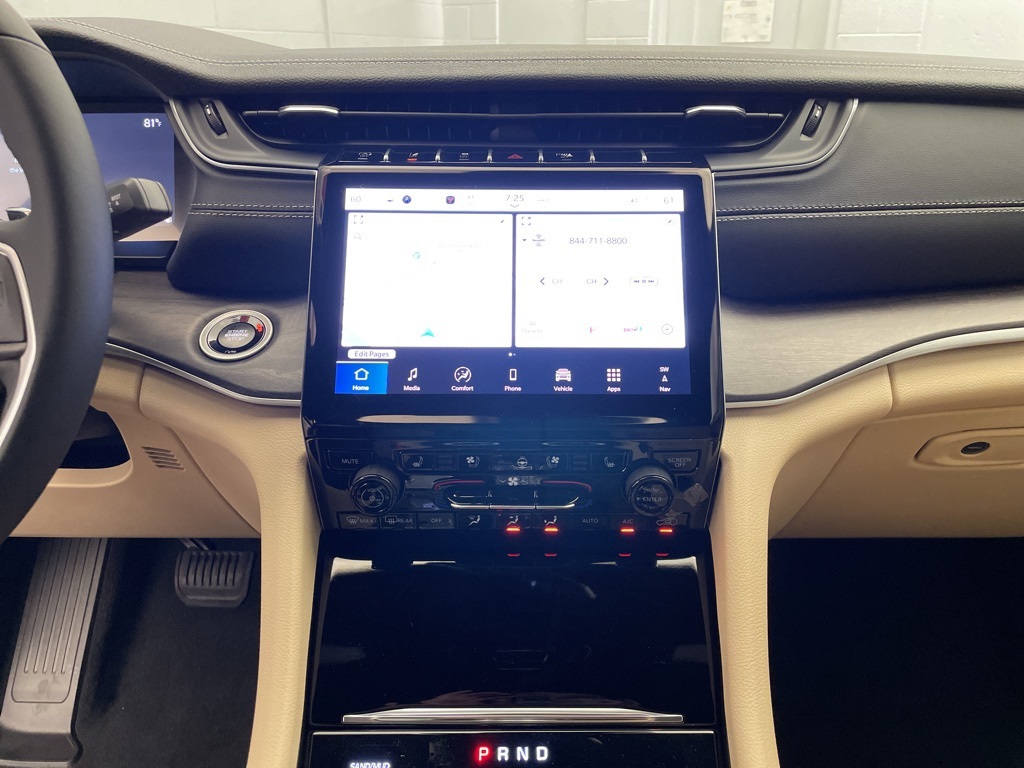 2025 Jeep Grand Cherokee Limited photo 8