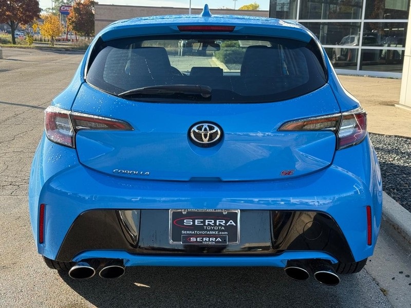 2021 Toyota Corolla SE photo 2