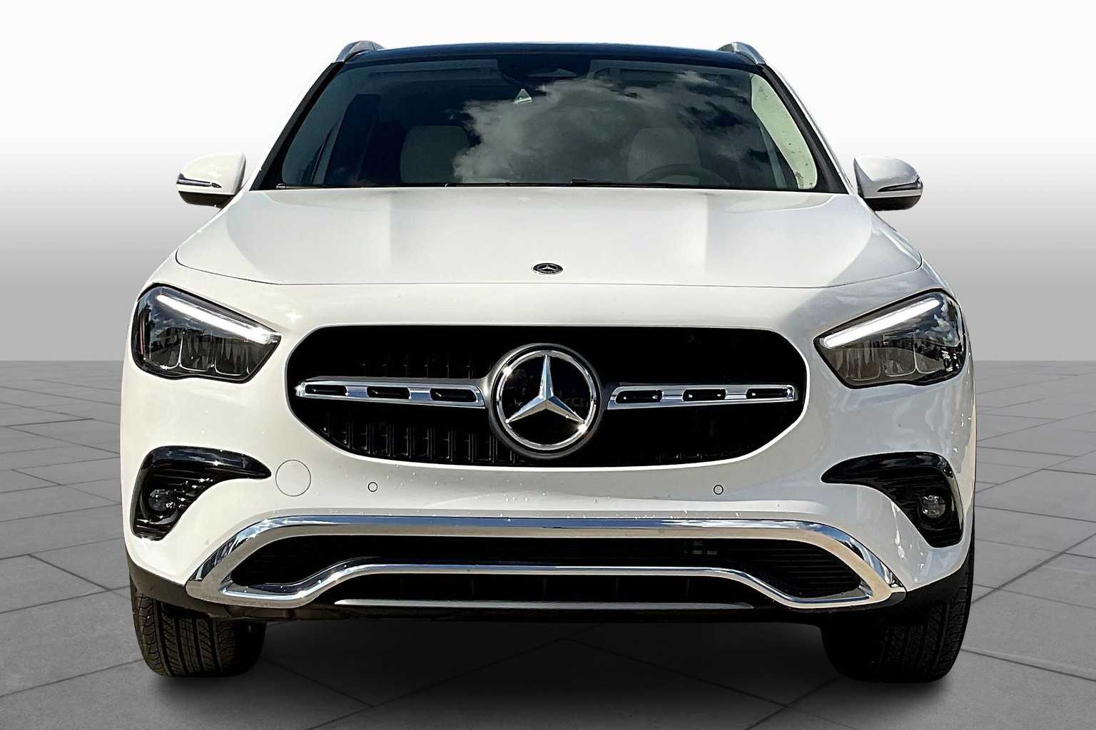 2025 Mercedes Benz GLA 250 photo 3