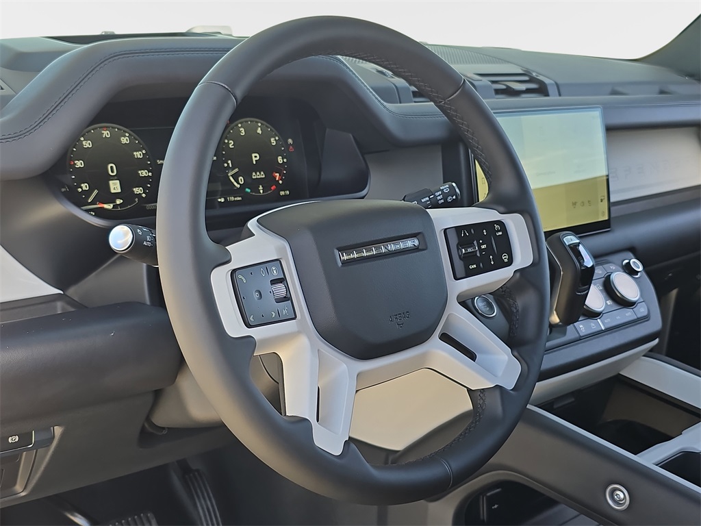 2025 Land Rover Defender 110 X-Dynamic SE photo 14