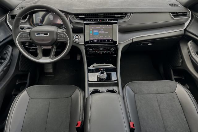 2025 Jeep Grand Cherokee Altitude X photo 10