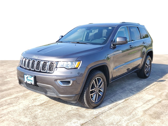 Used 2019 Jeep Grand Cherokee Laredo E with VIN 1C4RJFAG9KC826513 for sale in Angleton, TX