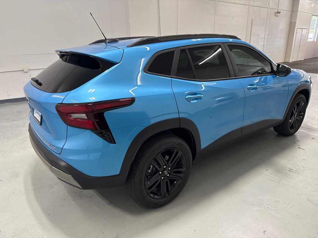2025 Chevrolet Trax ACTIV photo 8