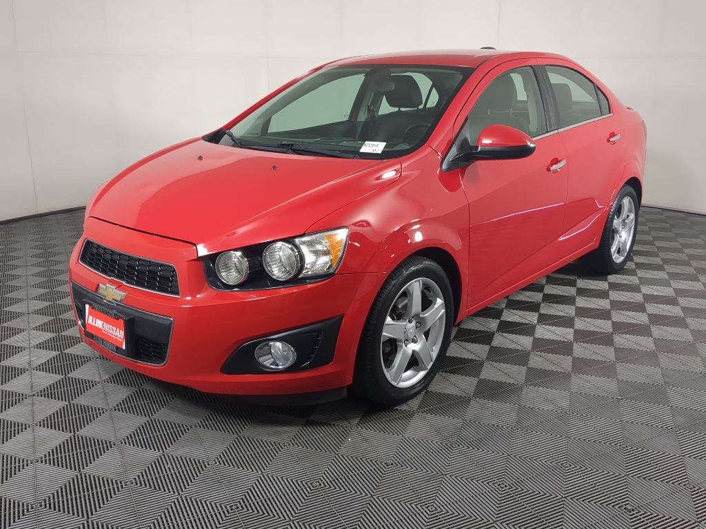 2015 Chevrolet Sonic LTZ photo 3