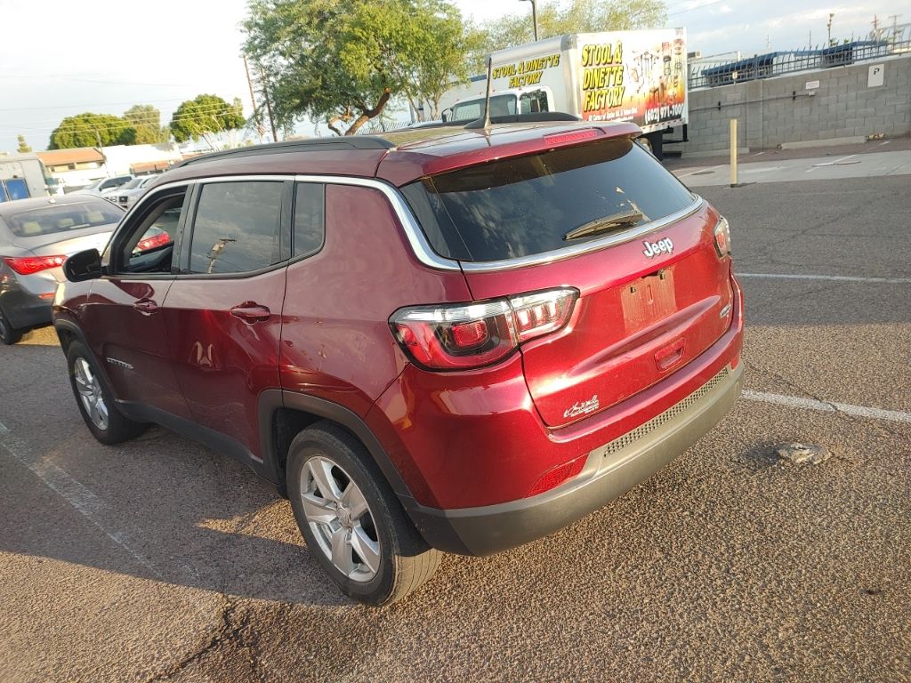 2022 Jeep Compass Latitude photo 9