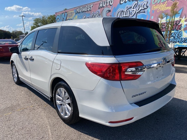 2019 Honda Odyssey LX photo 4