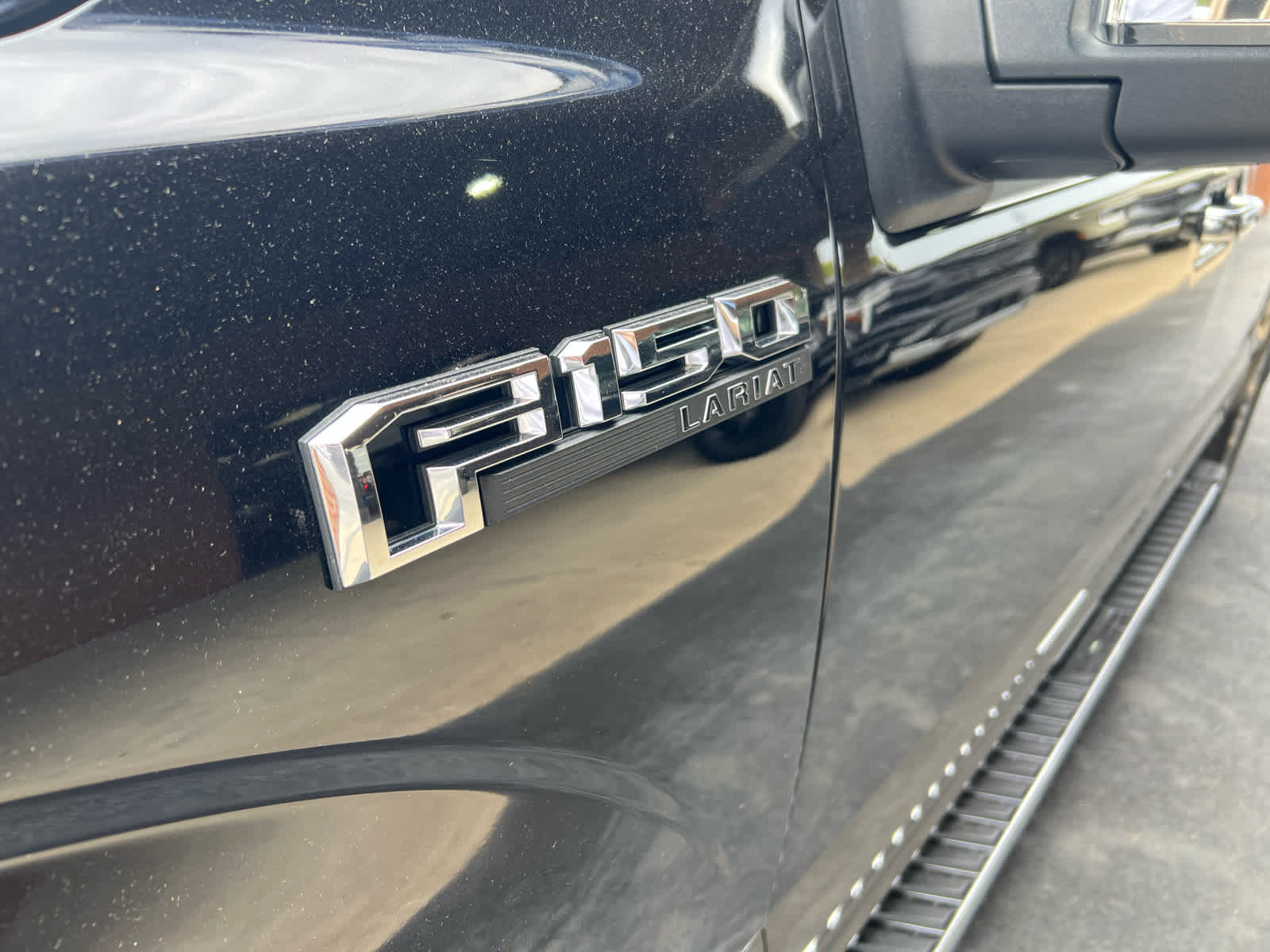 2020 Ford F-150 Lariat photo 3