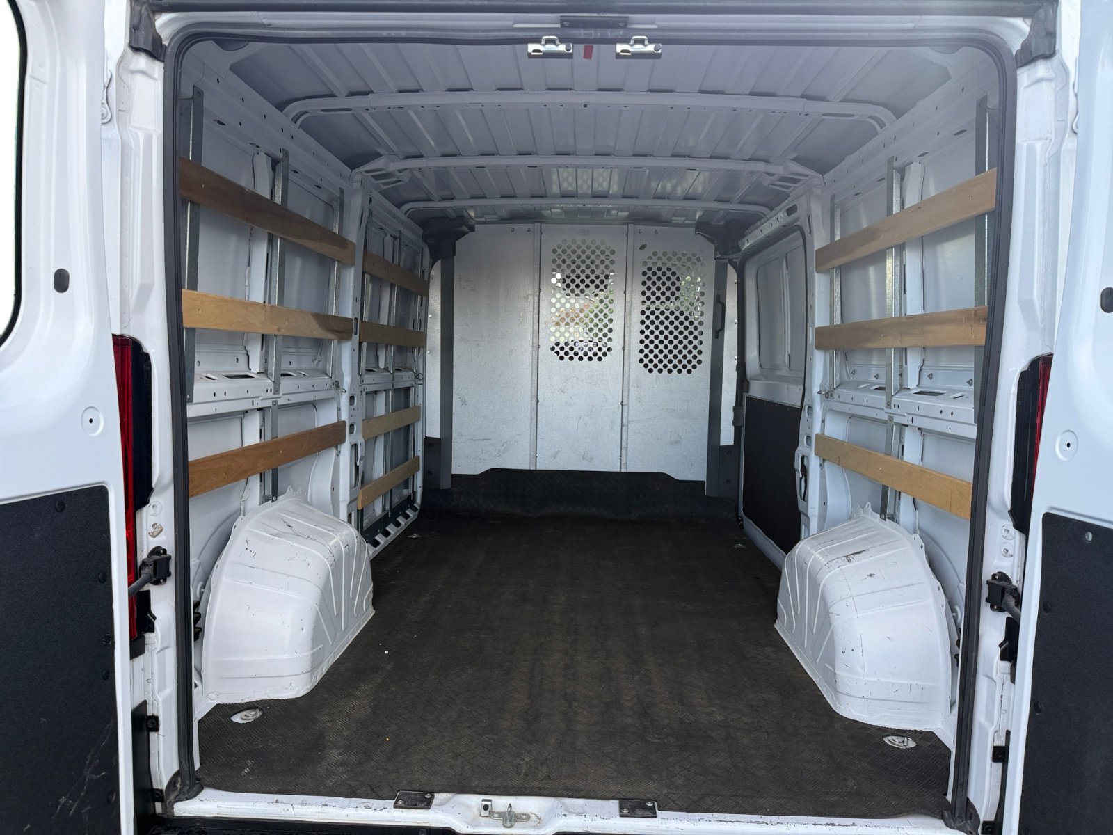 2023 Ram ProMaster 2500 Base photo 17