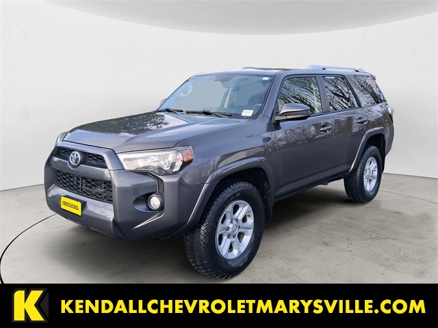 2016 Toyota 4Runner SR5's photo