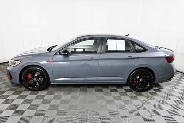 2023 Volkswagen Jetta GLI Autobahn photo 3