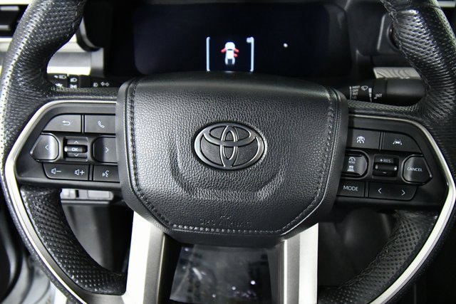 2024 Toyota Tacoma TRD Off-Road photo 2