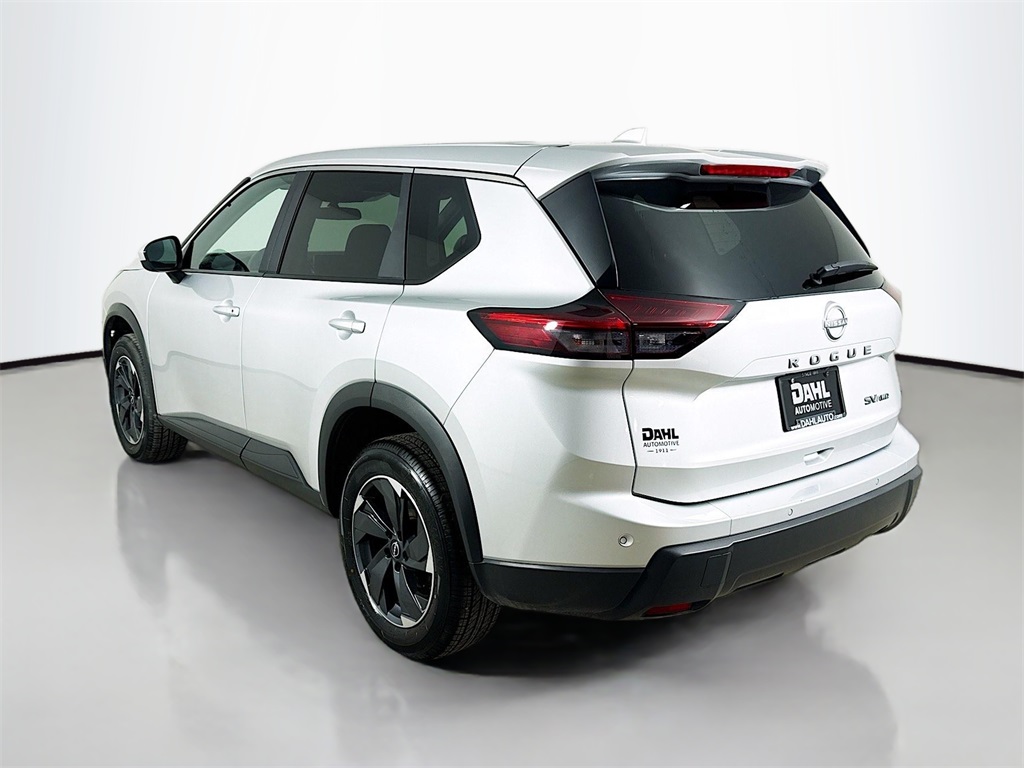 2024 Nissan Rogue SV photo 3