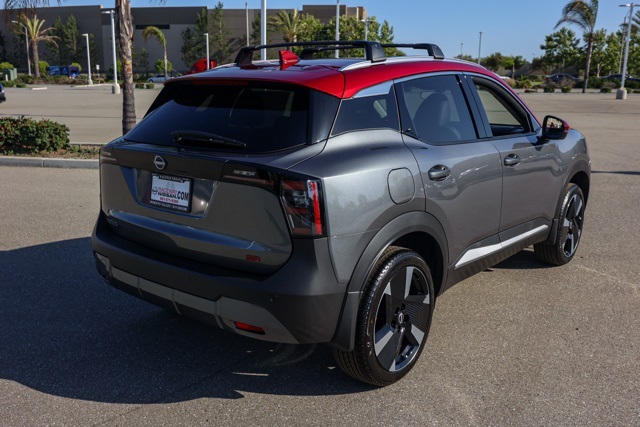 2025 Nissan Kicks SR photo 4