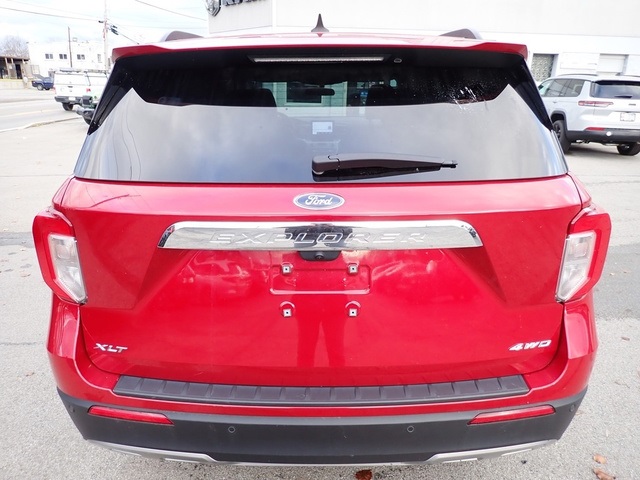 2023 Ford Explorer XLT photo 4
