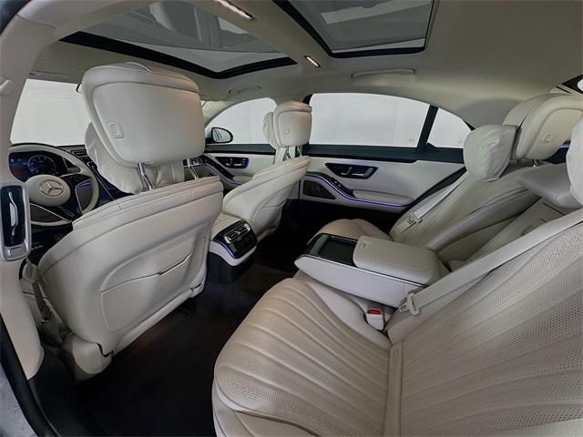 2026 Mercedes Benz S 500 4MATIC photo 23
