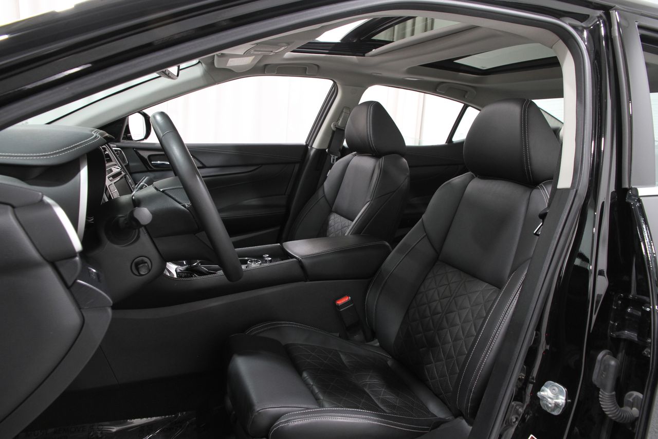 2022 Nissan Maxima Platinum photo 4