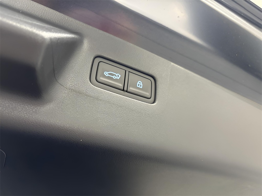 2025 Hyundai Santa Fe Limited photo 25