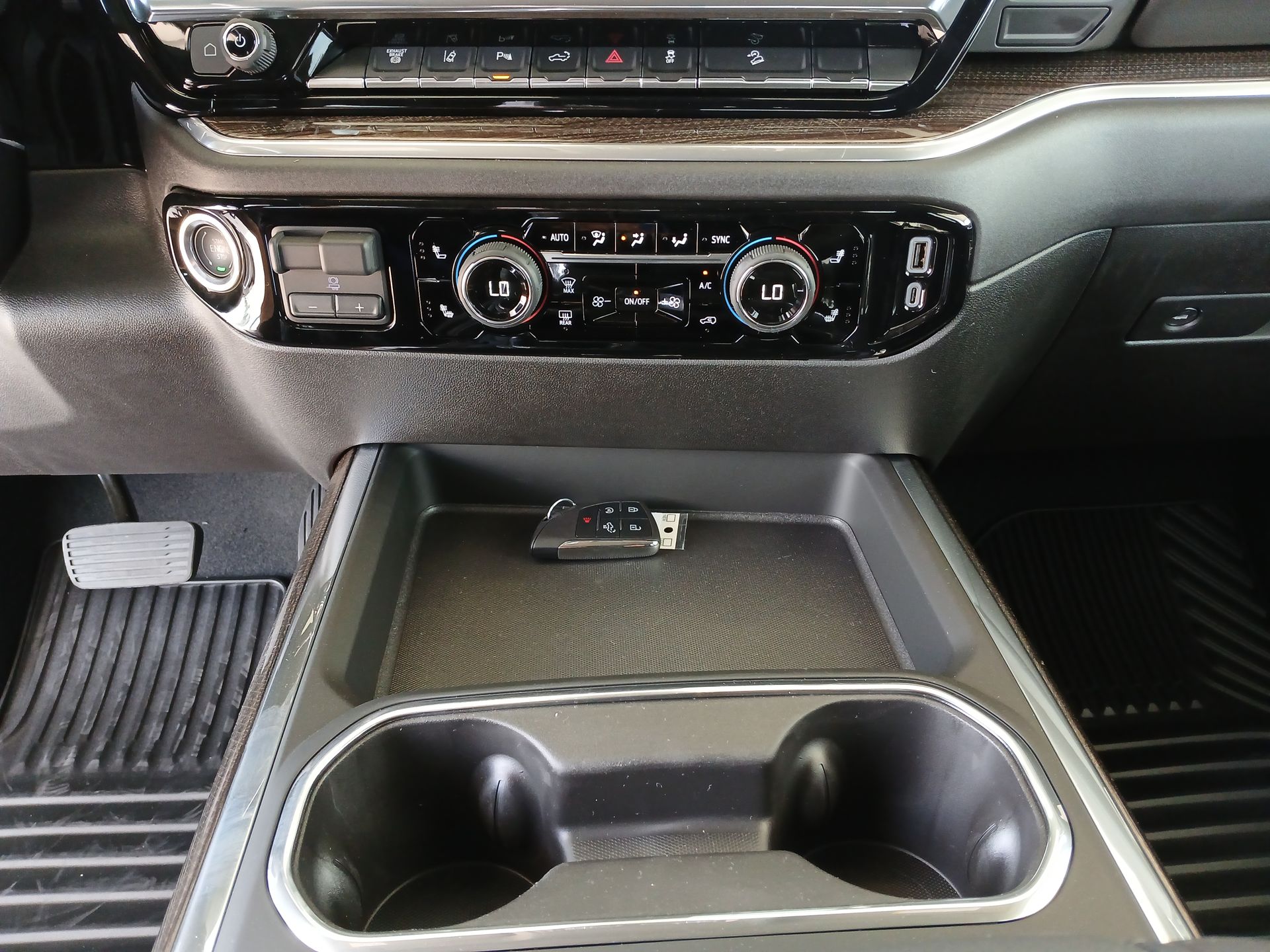 2025 Chevrolet Silverado 2500HD LT photo 33