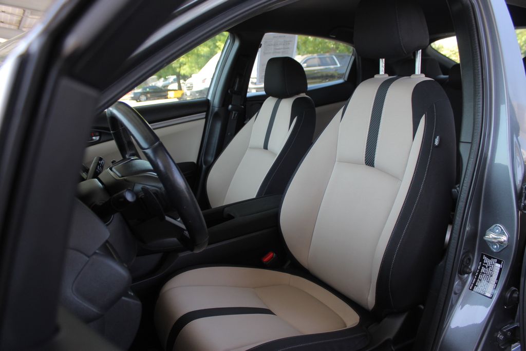 2018 Honda Civic Hatchback Sport photo 12
