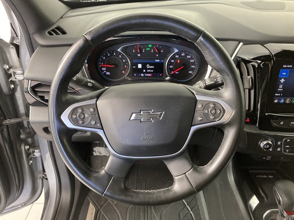 2023 Chevrolet Traverse RS photo 2